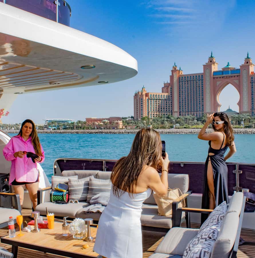 Dubai: Superyacht Experience with Live Music & Drinks - Swimming, sun, and the weather factor