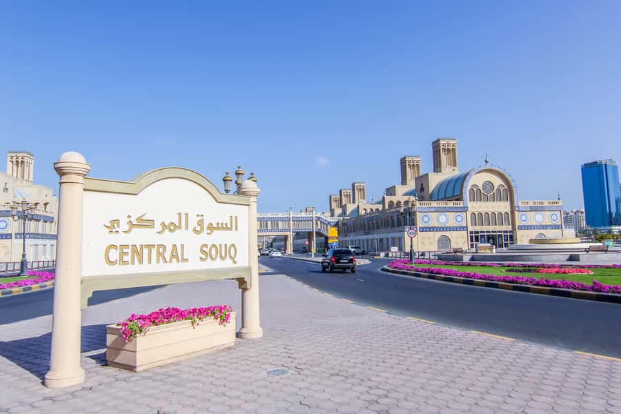 Dubai: The Pearl Of The Gulf - Half Day Sharjah City Tour - Browsing the Iranian Market