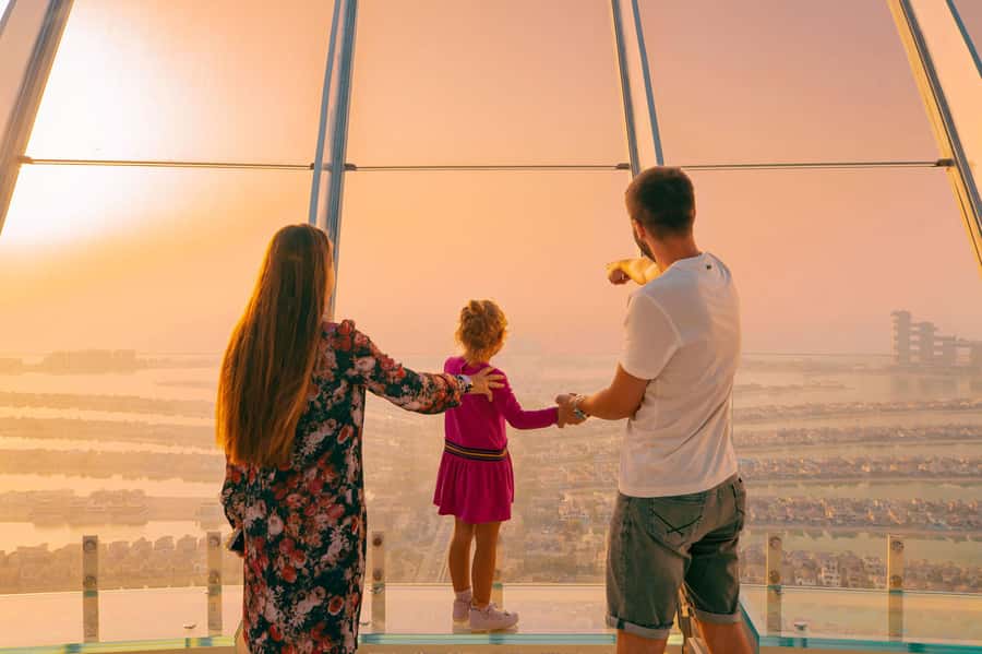 Dubai: The View At The Palm Ticket & 1.5 Afternoon Yacht - Who will enjoy this experience most?