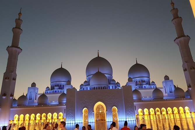 Dubai to Abu Dhabi Full Day Tour with Grand Mosque - Etihad Towers and the city’s movie-famous skyline