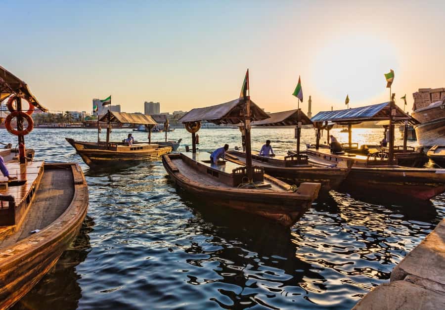 Dubai: Top City Attractions Photo Stop Tour - Old Dubai, the Gold Souk, and the final drop-off