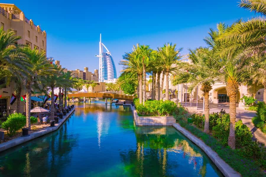 Dubai: Top City Attractions Photo Stop Tour - The guide can make or break the pace