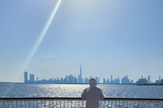 Dubai Top Ten Must-see Sights with Burj Khalifa and Transfers - The Pointe and Palm Jumeirah in 30 minutes