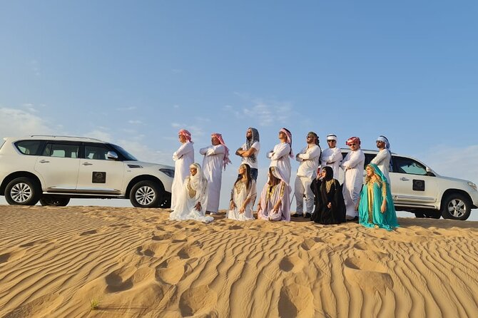 Dubai: Unique MORNING 4WD Red Dunes Safari - Sandboarding on the red dunes