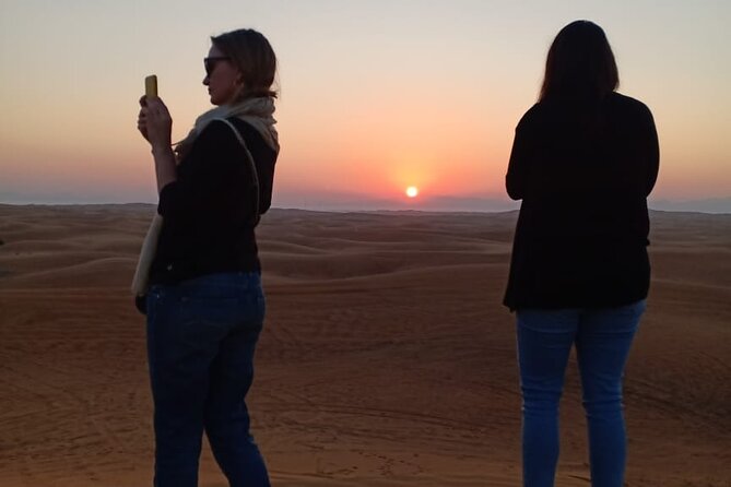 Dubai: Unique SUNRISE 4WD Red Dunes Safari - Is $69 good value?
