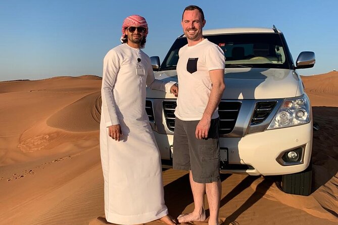 Dubai: Unique SUNSET 4WD Red Dunes Safari - The sunset stop is the quietest moment