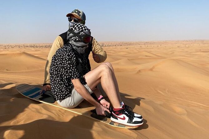 Dubai: Unique SUNSET Buggy Red Dunes Safari - Tanoura and belly dance after dark