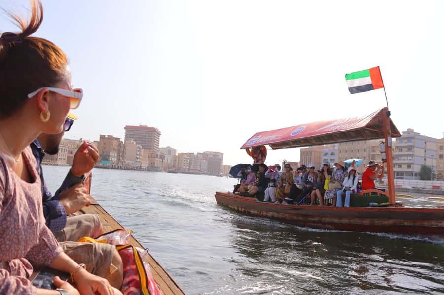 Dubai: VIP Private City Tour with Burj Khalifa Entry Tickets - Dubai Mall and the dancing fountains