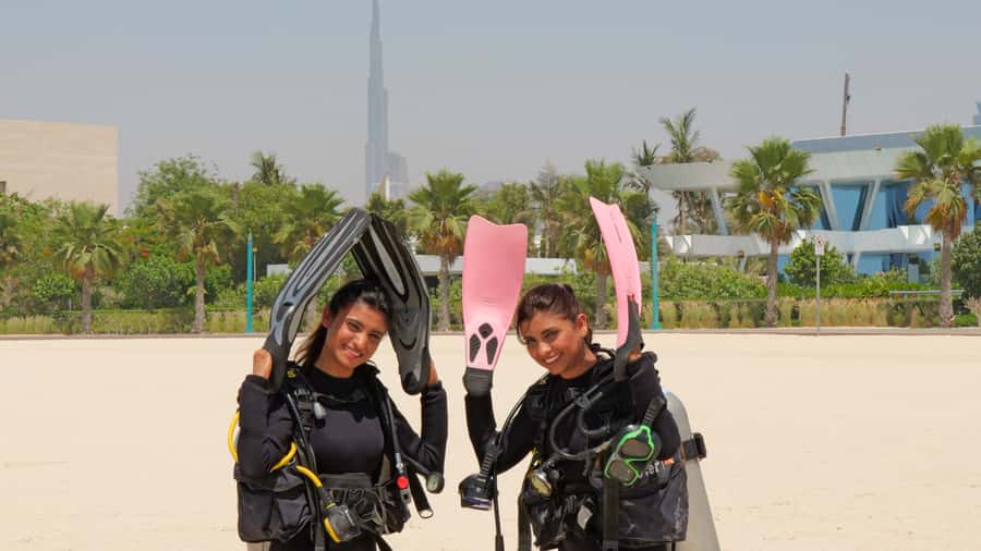 Dubai: VIP Private Scuba Dive with Free Hotel Transfer - Safety rules and health limits