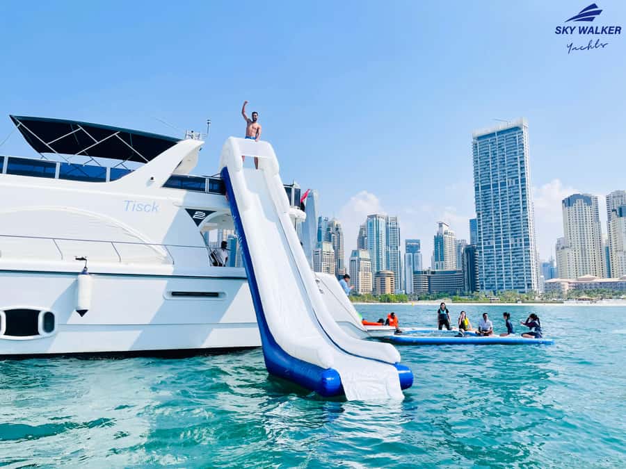 Dubai: Yacht Cruise with Swimming, Snorkeling and BBQ Lunch - Anchoring near JBR Beach