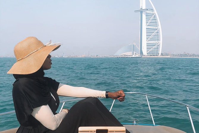 Dubai Yacht Sea escape Cruise, Swim, Tan & Sightsee! - Palm Jumeirah and Atlantis