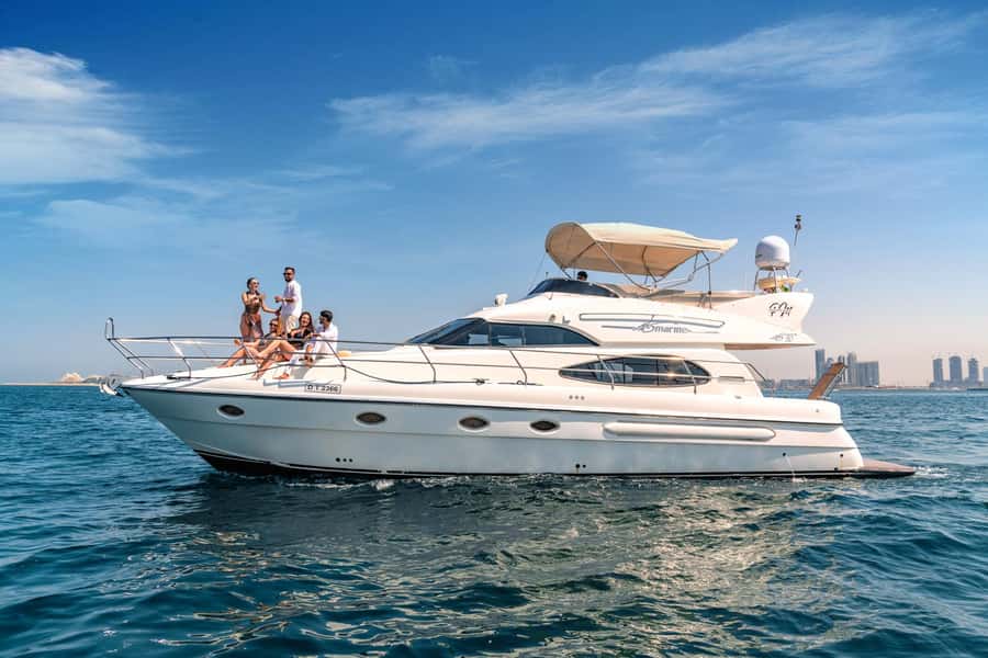 Dubai Yacht Tour - Boat Trip upto 12 guests Private event - Key points to know before booking