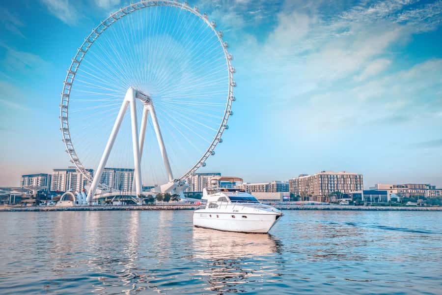 Dubai Yacht Tour - Boat Trip upto 12 guests Private event - Two hours: the sensible middle choice