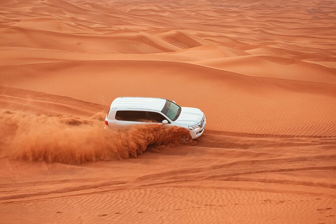 Evening Desert Safari in Dubai - Buffet dinner and barbecue at about the right time