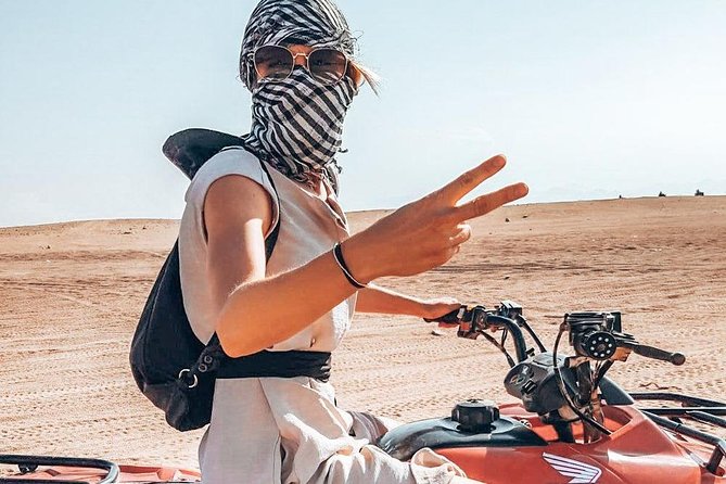 Evening Safari Quad Bike in the desert of Lahbab - Dinner and live shows keep the night moving