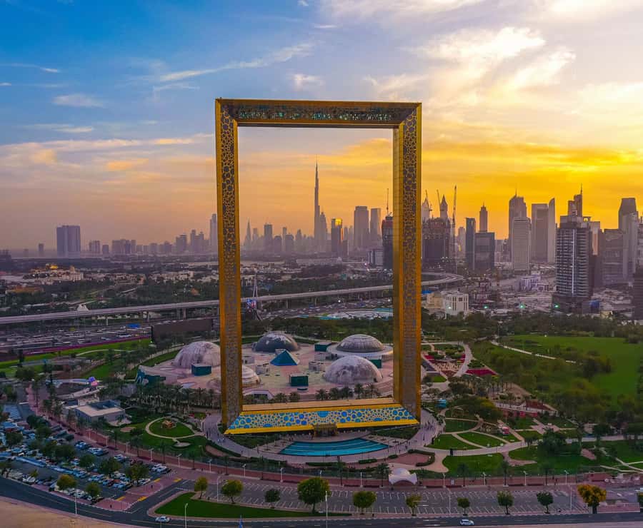 From Abu Dhabi: Dubai City Tour with Frame & Abra Boat Ride - The road from Abu Dhabi to Dubai