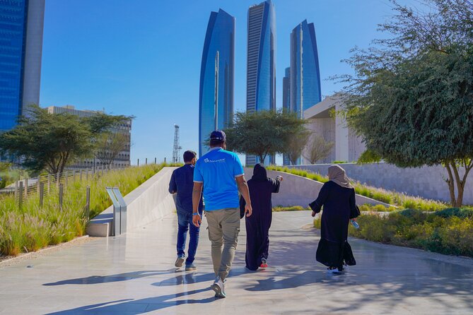 From Dubai: Abu Dhabi City Sightseeing & Sheikh Zayed Mosque - The Corniche, Emirates Palace, and Etihad Towers