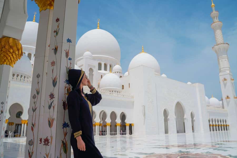 From Dubai: Abu Dhabi Grand Mosque & Louvre Museum Full-Day - Entering Sheikh Zayed Grand Mosque