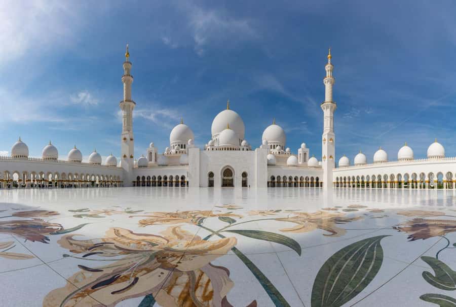 From Dubai: Abu Dhabi Grand Mosque & Louvre Museum Full-Day - What to bring and how to make the day easier