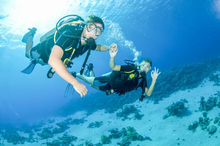 From Dubai: Discovery Scuba Diving & Snorkeling In Fujairah - From Dubai to Dibba, a long but easy start