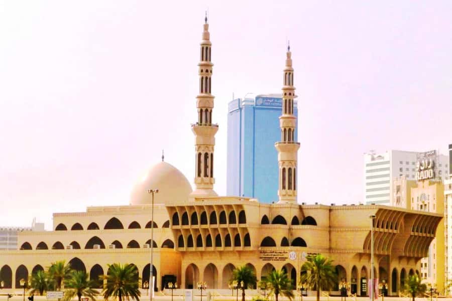 From Dubai: Sharjah Heritage & Culture Tour - Sharjah Fort and the story of the ruling family