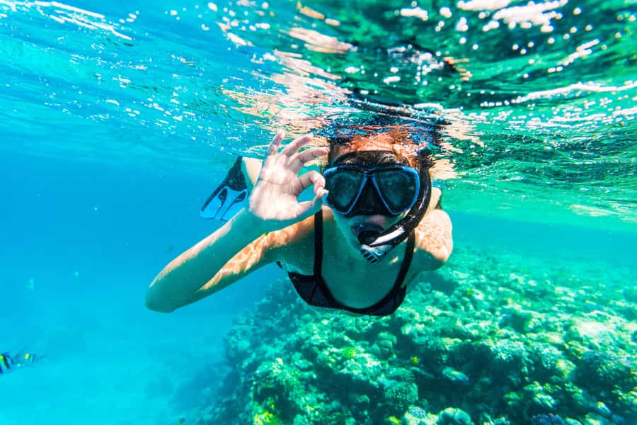 From Dubai: Snorkeling Trip to Dibba Al-Fujairah - Getting ready at the Fujairah center
