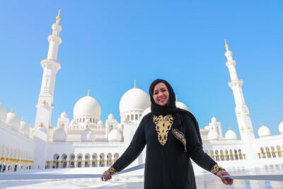 From Dubai To Abu Dhabi: Royal Palace, Grand Mosque &Etihad Tower