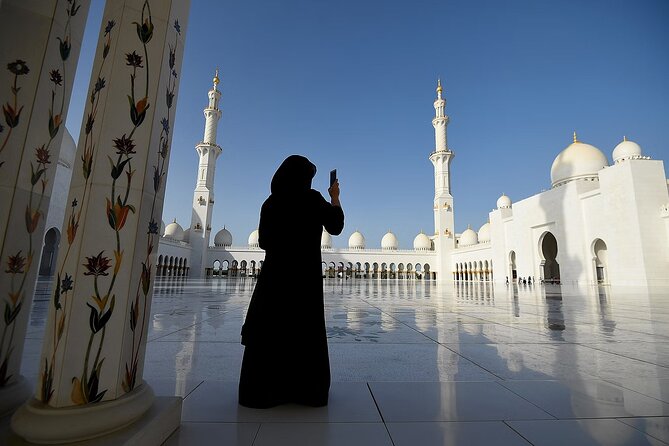 Full Day Abu Dhabi City Tour + BAPS Mandir Visit, guide transfer - Marina Mall and the extra lunch cost