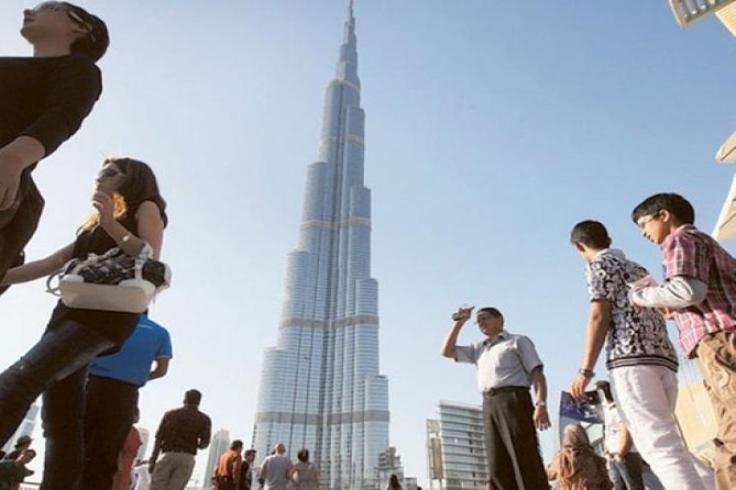 Full Day Dubai City Tour: Burj Khalifa & Underwater Zoo Ticket - Burj Khalifa and the Long Walk Through Dubai Mall