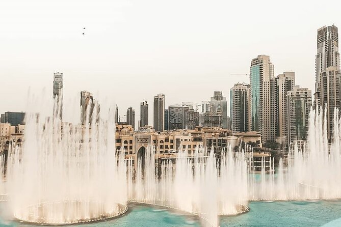 Full-Day Private Guided Tour of Dubai's Top Attractions - Burj Khalifa floors 124 and 125