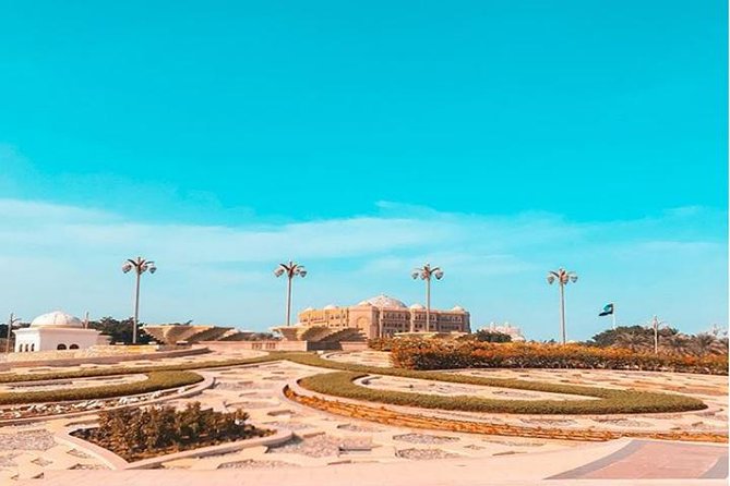 Full-Day Tour of Abu Dhabi from Dubai, Sheikh Zayed Grand Mosque - Palaces, towers, and the drive through central Abu Dhabi