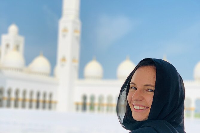 Full-Day Tour to Abu Dhabi with Pick Up - Corniche and Emirates Heritage Village