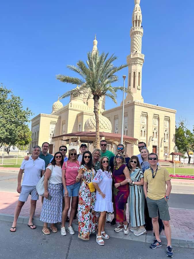 Guided Dubai City Tour: Modern Architecture & Sightseeing - Souk Madinat, Zabeel Palace, and the mosque