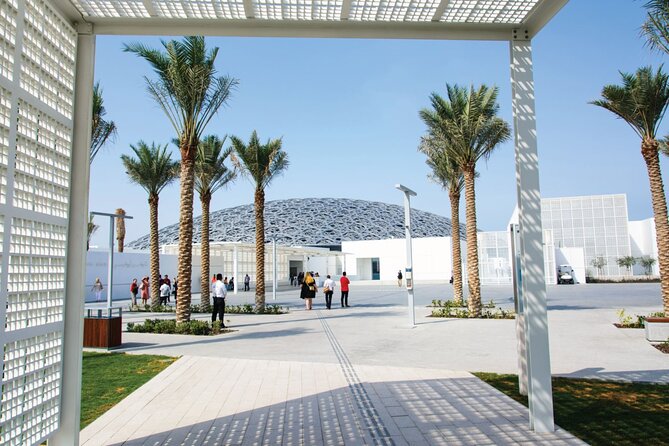 Half day City Tour of Abu Dhabi with Sheikh Zayed Grand mosque - How much live guiding should you expect?