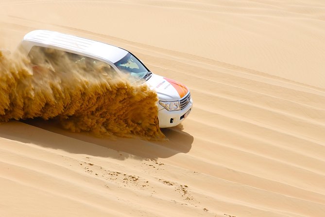 Half-Day Desert Safari from Abu Dhabi - Barbecue dinner and three kinds of evening entertainment