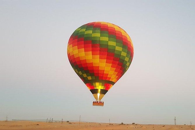 Hot Air Balloon Ride Over Dubai Desert inlcuding Transfers - Falconry and the return journey