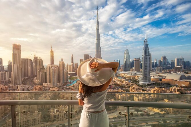 Iconic Burj Khalifa Views Experience Dubai's Skyline - Connecting the Visit With The Dubai Mall