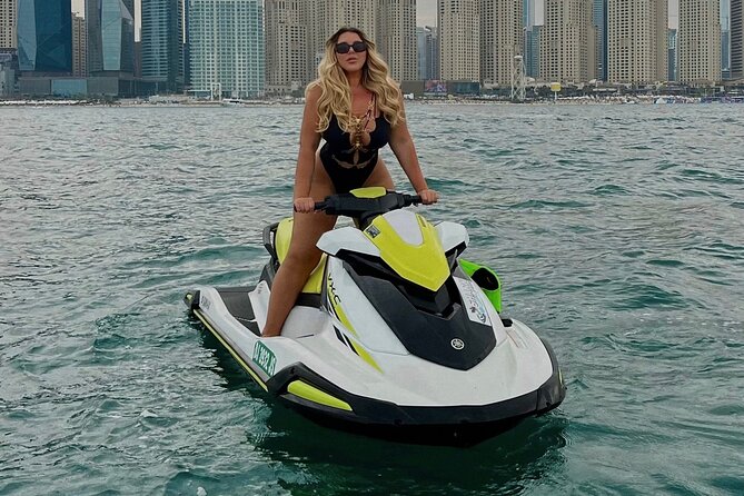 Jet ski Dubai 30 minute Guided Sightseeing Tour - Safety, age rules, and who can ride