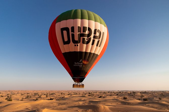 Luxury Hot Air Balloon, Land Rover Defender & Michelin Breakfast - In-flight falconry at 4,000 feet