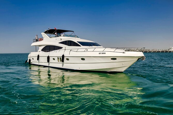 Majesty 77ft Diamond Dust — Dubai's best yacht rental - Key points at a glance
