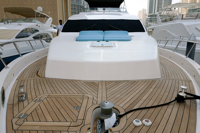Majesty 77ft Diamond Dust — Dubai's best yacht rental - Who will enjoy this yacht most?