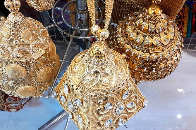 Old Dubai tour: Local Market, Tasting, Dubai creek with Abra ride - The Old Souk is better for atmosphere than a long shopping session