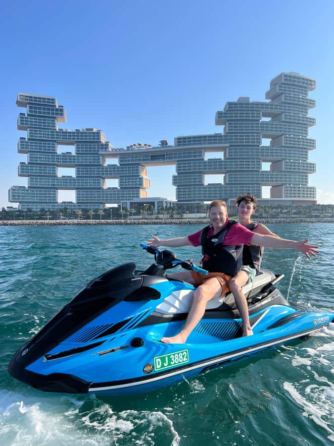 Palm Jumeirah: 1.5-Hour Guided Jet Ski Tour - Starting out on the water