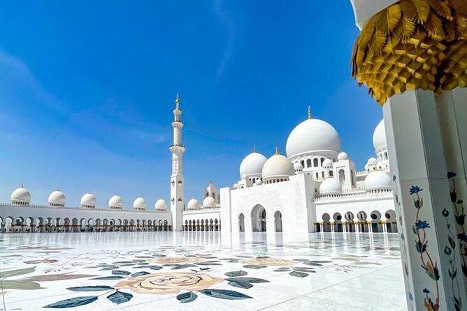 Premium Abu Dhabi Full-day City Tour in A 4x4 Private Vehicle - The Corniche, beaches, and city views