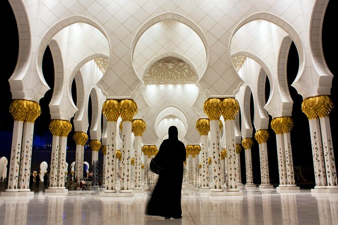 Premium Abu Dhabi Full-day City Tour in A 4x4 Private Vehicle - Lunch and the rhythm of an eight-hour day