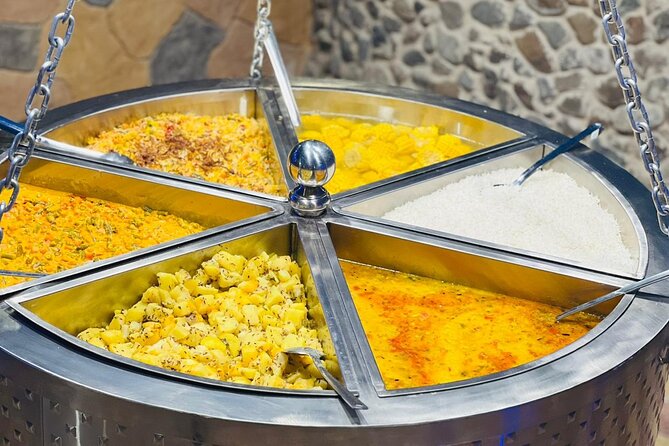 Premium Desert Safari, food Service with 4 alcoholics drinks - From Dubai pickup to the Al Lahbab dunes