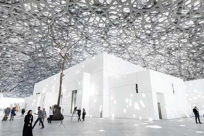 Private Abu Dhabi City Tour with Louvre Museum & Sheikh Zayed Grand Mosque - Who should book this Abu Dhabi tour?