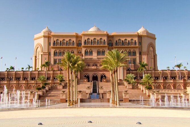 Private Abu Dhabi City Tour - Corniche Beach and Abu Dhabi’s waterfront