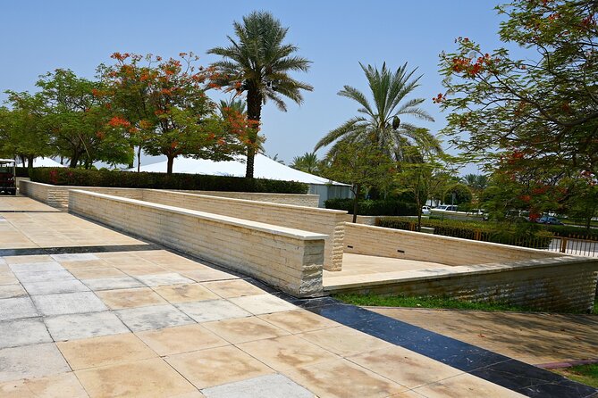 Private Abu Dhabi Sightseeing Tour from Dubai - Emirates Palace, thirty minutes for a grand exterior