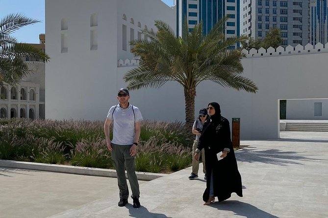 Private Abu Dhabi tour with Emirati Guide - Wahat Al Karama and the route between stops